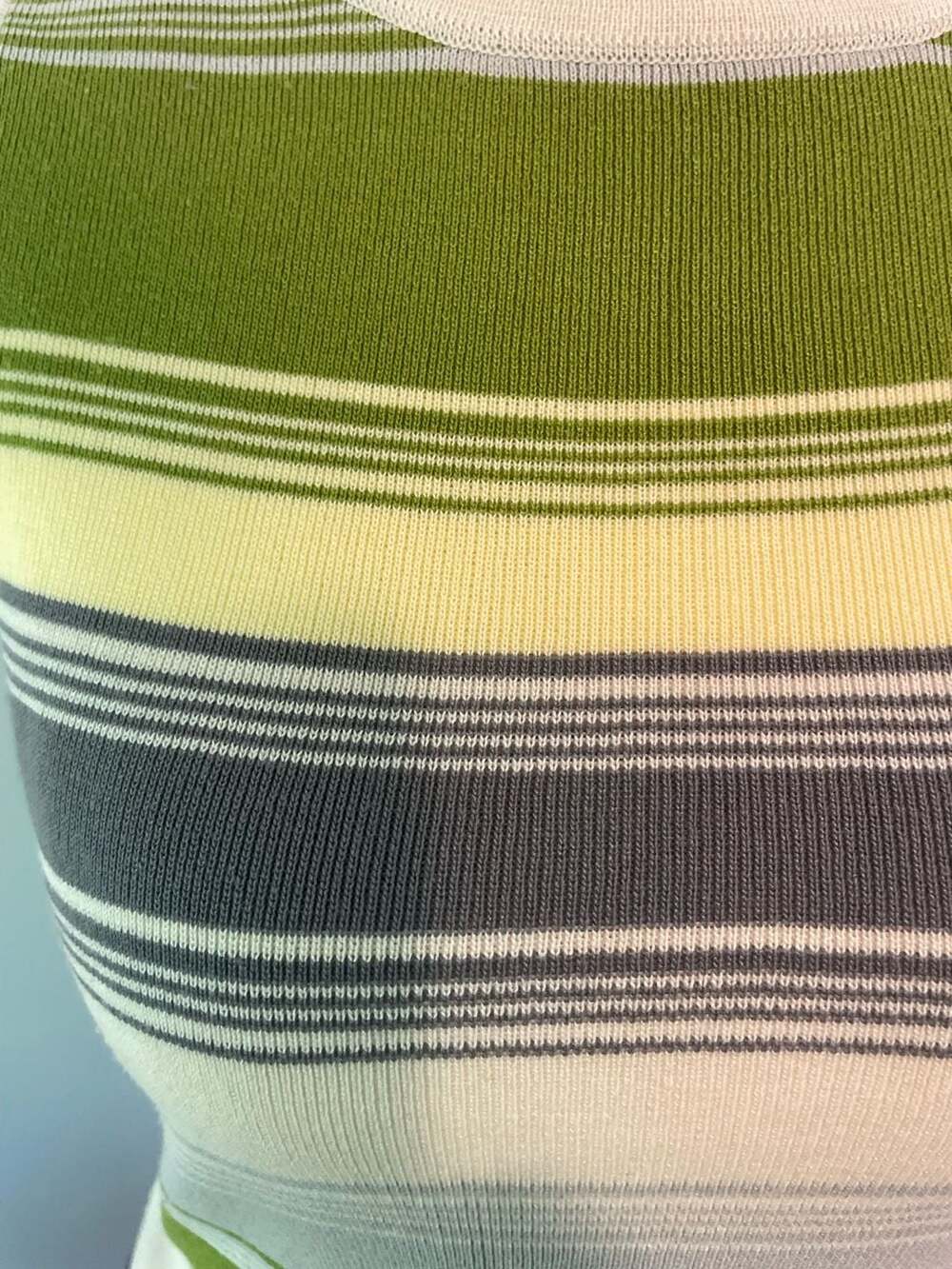 Unbranded Green Sleeveless Striped Knit Tank Top S/M - Picture 2 of 3